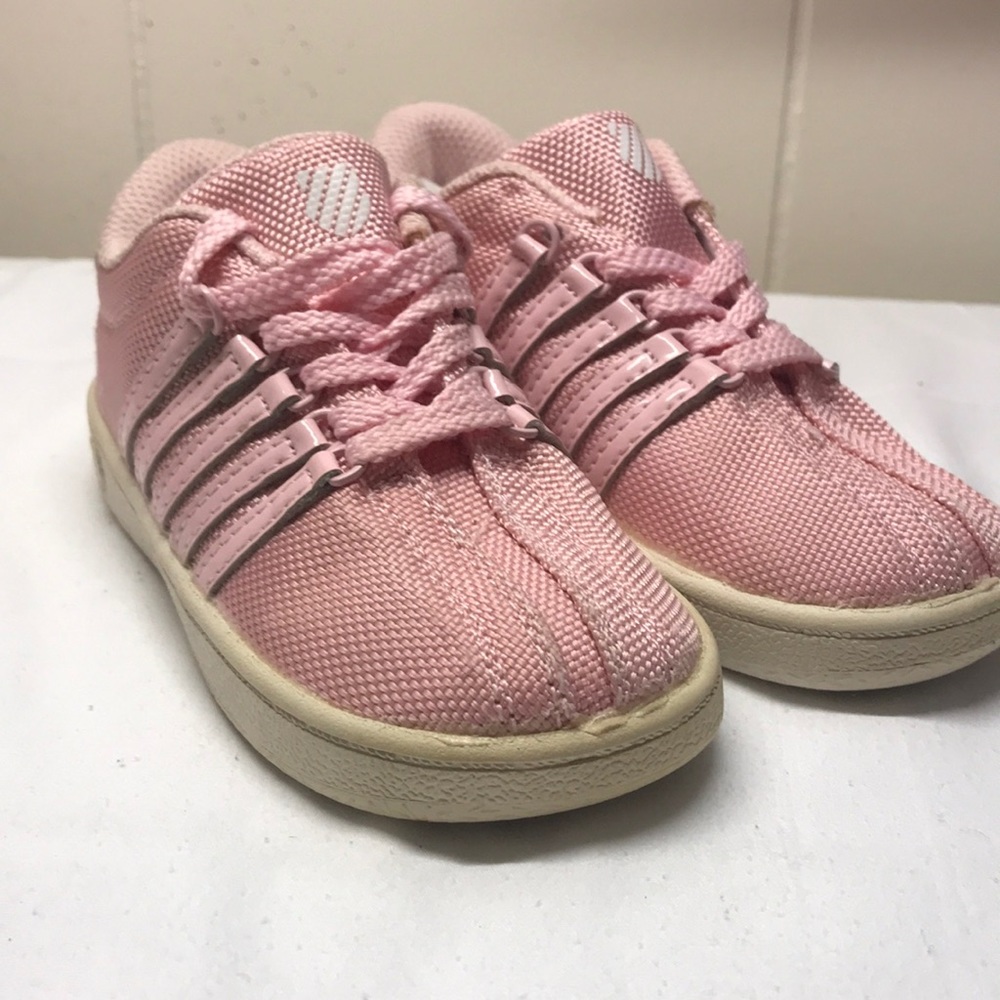 K-Swiss “classic” sneakers size 8.5 infants pink